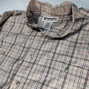 Wrangler Rugged Wear Men’s XL Plaid Button-Up Shirt Beige/Red/Blue Long Sleeve